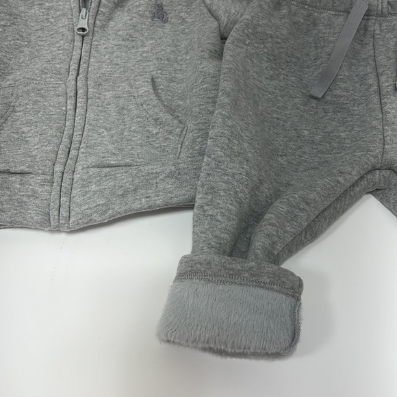 Baby gap size 3 to 6 month to pieces, sweat, jacket, and sweatpants - Picture 5 of 6